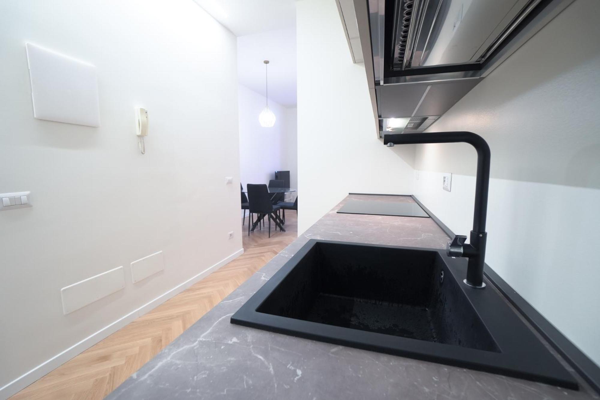 Brera Livings - Luxury Apartment, Full City Center Милано Екстериор снимка