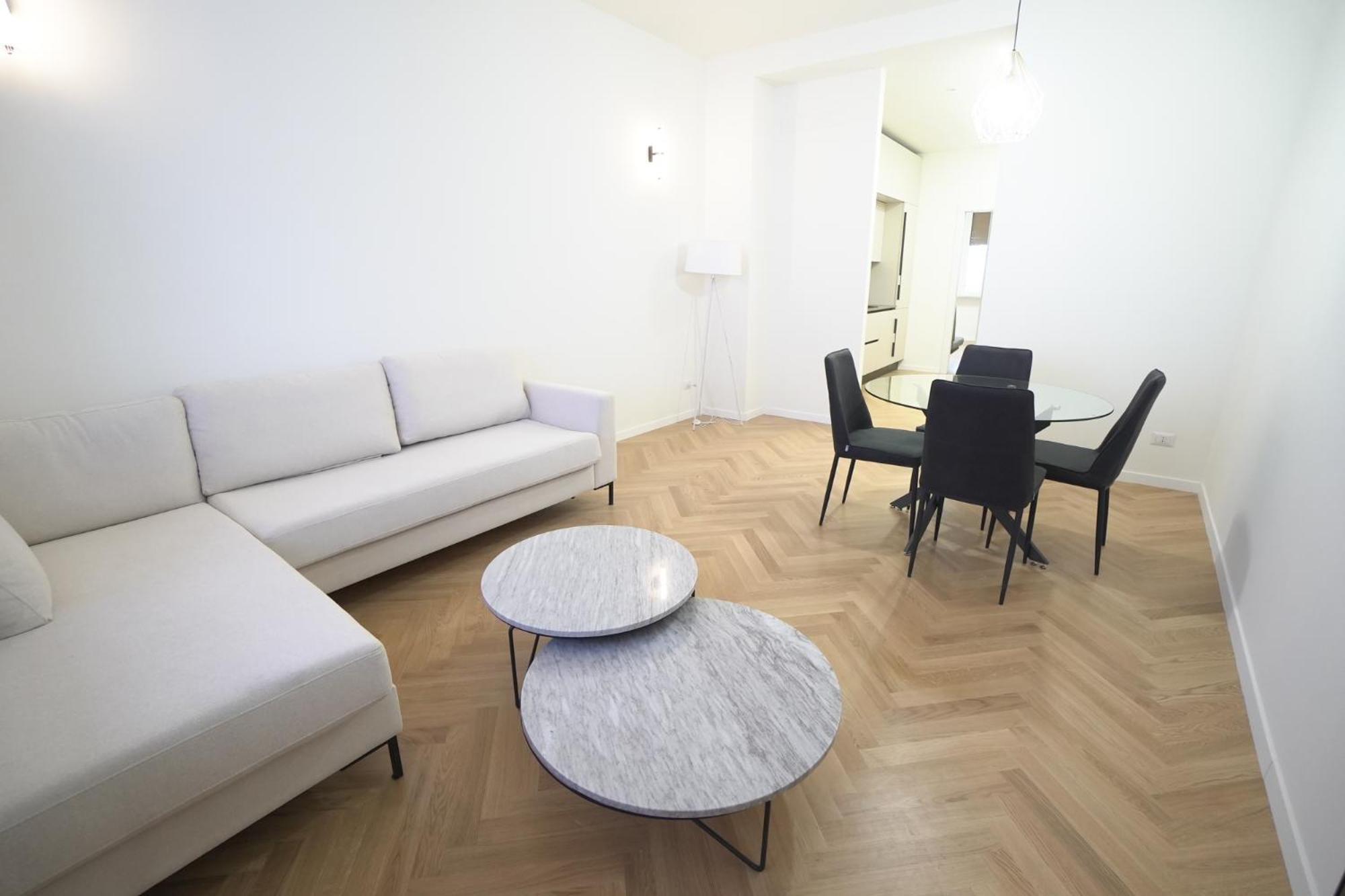 Brera Livings - Luxury Apartment, Full City Center Милано Екстериор снимка