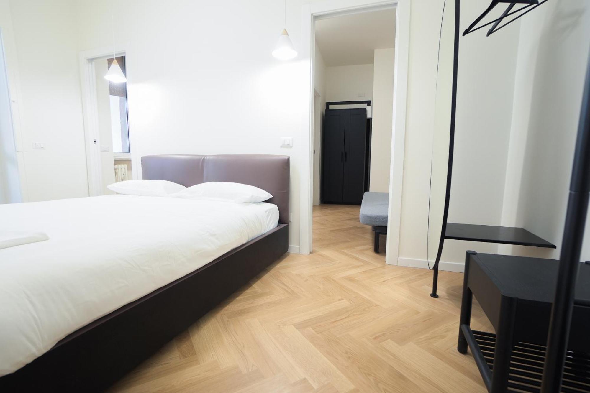 Brera Livings - Luxury Apartment, Full City Center Милано Екстериор снимка