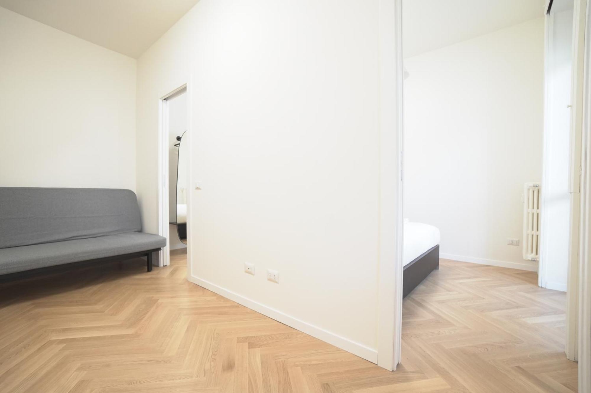 Brera Livings - Luxury Apartment, Full City Center Милано Екстериор снимка