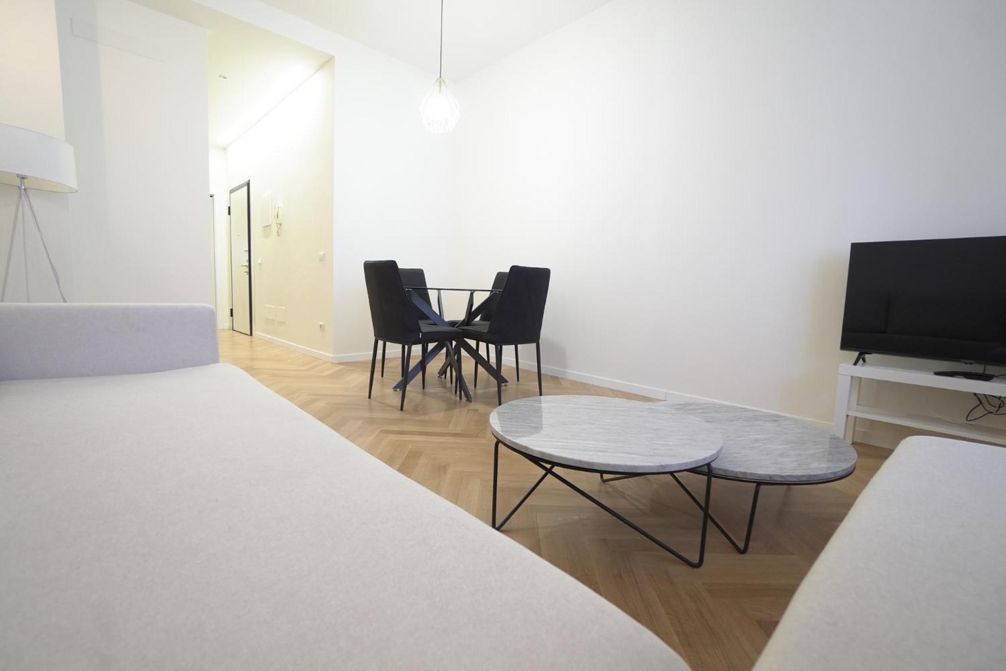Brera Livings - Luxury Apartment, Full City Center Милано Екстериор снимка