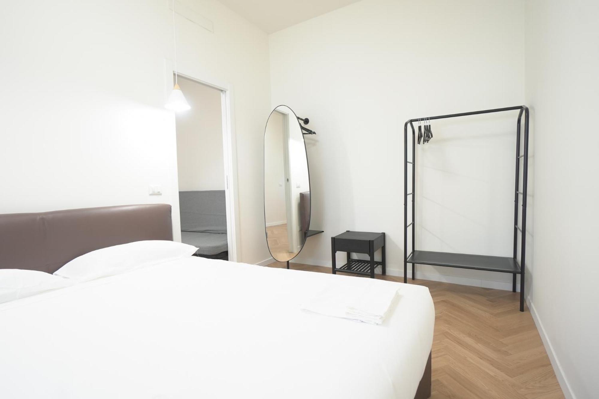 Brera Livings - Luxury Apartment, Full City Center Милано Екстериор снимка